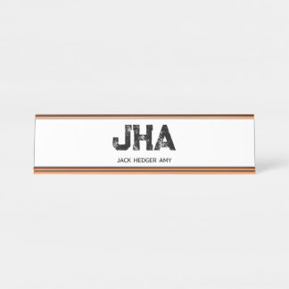 MINIMALIST BLACK THREE LETTER MONOGRAM NAME WHITE SCHREIBTISCHNAMENSPLAKETTE