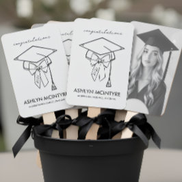 Minimalist Black & White Graduation Cap and Bow Fächer