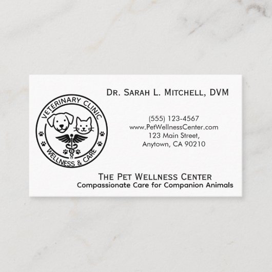 Minimalist Black & White Veterinary Clinic Visitenkarte (Vorderseite)
