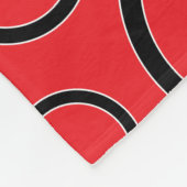 Minimalist Bubbles: Geometric Circle Pattern Fleecedecke (Ecke)