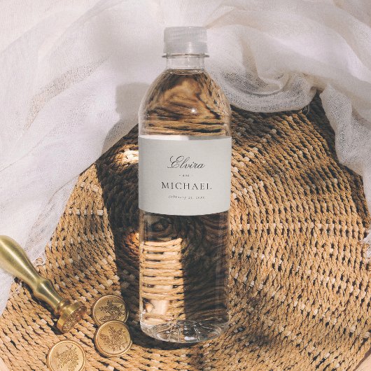 Minimalist Calligraphy Editorial Wedding Wasserflaschenetikett