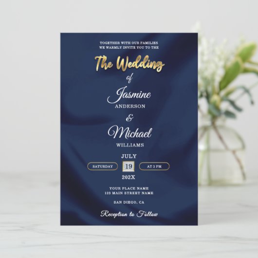 Minimalist Chic Navy & Gold Script Wedding Elegant Einladung (Stehend Vorderseite)