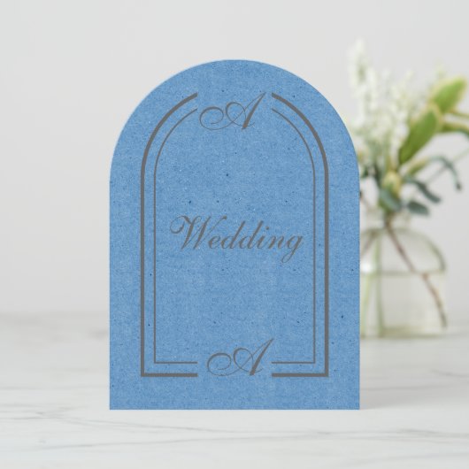 Minimalist Cobalt Blue and Gray Arch Wedding Einladung (Stehend Vorderseite)
