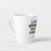 Minimalist Crown "Low Effort High Impact" Milchtasse (Linke Ecke)