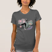 Minimalist Dancer Rose Heart Sketch Pastel T-Shirt (Vorderseite)