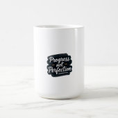 Minimalist Digital Graphic with White Cursive Kaffeetasse (Mittel)
