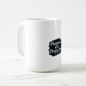 Minimalist Digital Graphic with White Cursive Kaffeetasse (Vorderseite Links)
