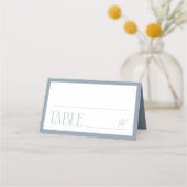 Minimalist Dusty Blue Elegant Monogram Wedding Platzkarte (Vorderseite)
