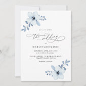 Minimalist Dusty Blue Floral Boho Wedding Einladung (Vorderseite)