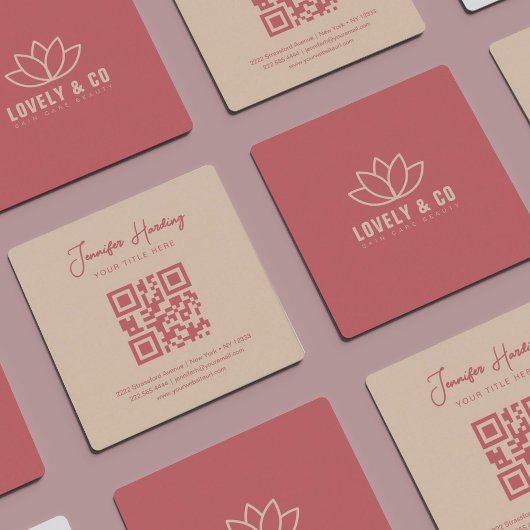 Minimalist Dusty Rose Cream Beauty QR Code Quadratische Visitenkarte