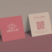 Minimalist Dusty Rose Cream Beauty QR Code Quadratische Visitenkarte