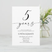 Minimalist Elegant 5th Wedding Anniversary Einladung (Stehend Vorderseite)