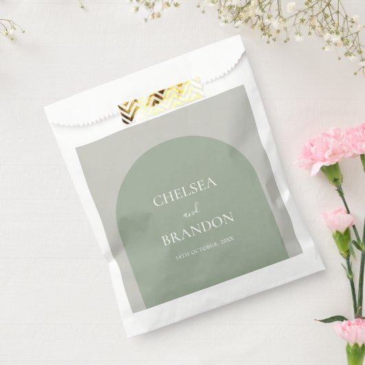 Minimalist Elegant Boho Hellgrüner Bogen zur Hochz Geschenktütchen (Versiegelt)