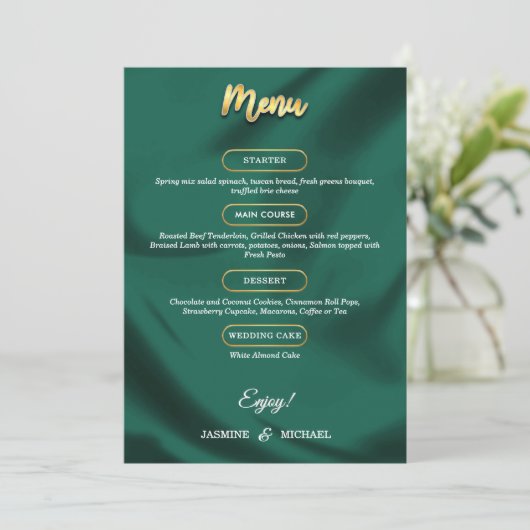 Minimalist Elegant Emerald & Gold Script Wedding Menükarte (Stehend Vorderseite)