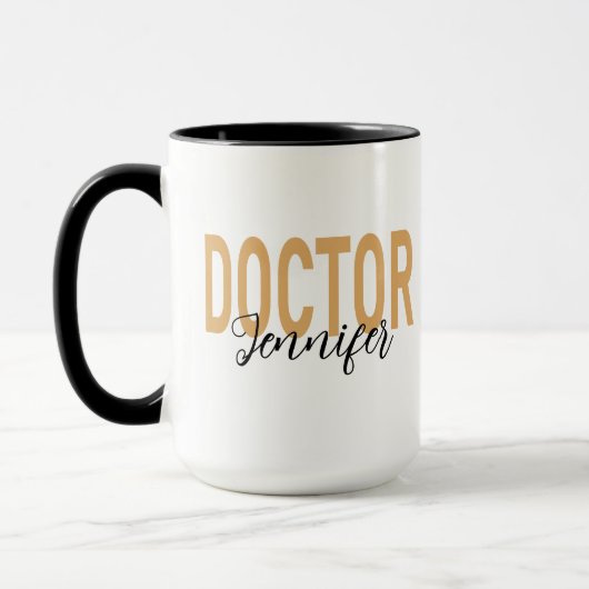 Minimalist & Elegant Gold Doctor with Custom Name Tasse (Links)