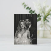 Minimalist Elegant Wedding Photo Custom Thank You Postkarte (Stehend Vorderseite)
