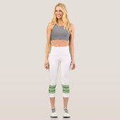 Minimalist, Five Green Retro Stripes, Text White Capri Leggings (Vorderseite)