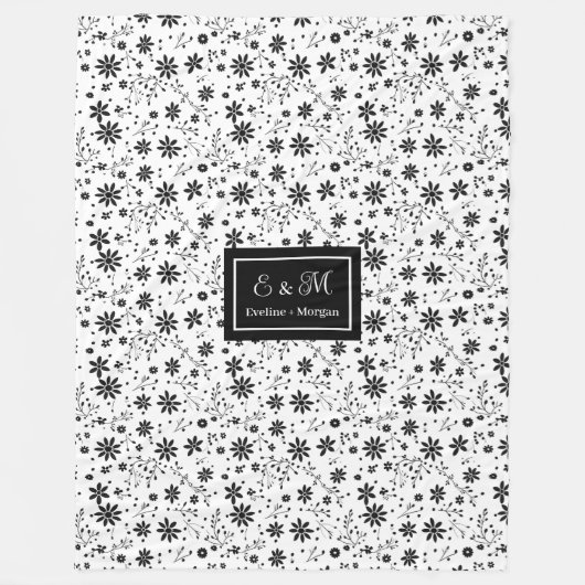 Minimalist Floral Blanket Monogram Grey Hues Style Fleecedecke (Vorderseite)