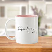 Minimalist Grandma Established Elegant Script Zweifarbige Tasse