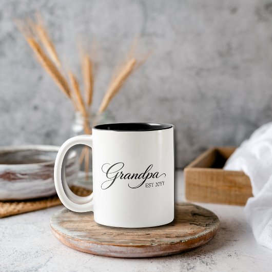 Minimalist Grandpa – Elegant Script Gift  Zweifarbige Tasse