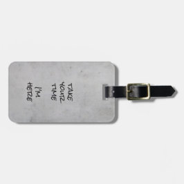 Minimalist Grauer Beton Schwarze Schrift und Text Gepäckanhänger