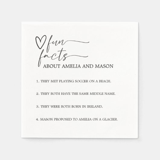 Minimalist Hand Drawn Heart Fun Facts Wedding Serviette (Vorderseite)