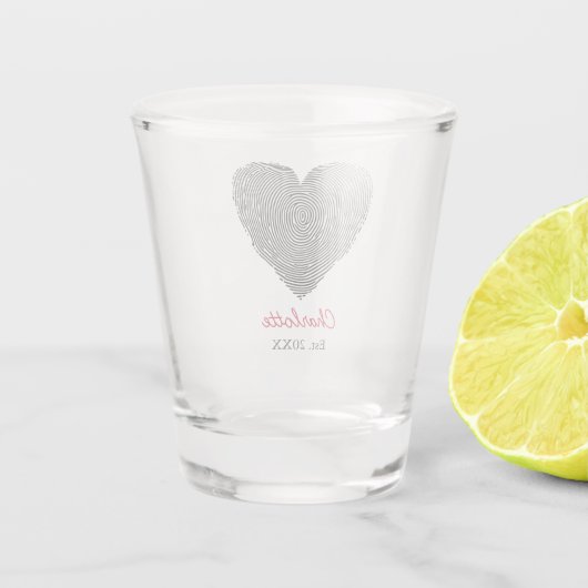 Minimalist Heart Fingerprint Personalized Name  Schnapsglas (Rückseite)