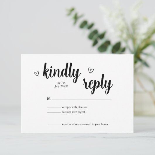 Minimalist Heart Wedding RSVP Card (Stehend Vorderseite)