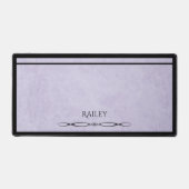 Minimalist Lavender Black Monogrammed Co-worker Schreibtischunterlage (Vorderseite)