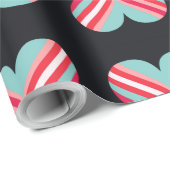 Minimalist Modern Elegant Hearts Romantic Stripes Geschenkpapier (Rolleneckpunkt)