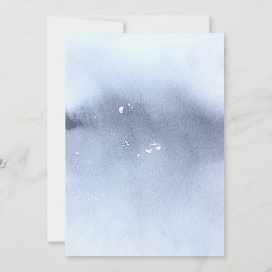 Minimalist Monogram Initial Crest Floral Wedding Einladung (Rückseite)