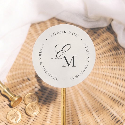 Minimalist Monogram Wedding Thank You Favor Runder Aufkleber