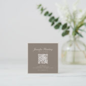 Minimalist Neutral Beige Beauty QR code  Quadratische Visitenkarte (Stehend Vorderseite)
