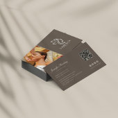 Minimalist Neutral Beige Beauty QR code  Visitenkarte