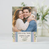 Minimalist Pastel Arch Botanical Wedding Dankeskarte (Stehend Vorderseite)