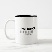 Minimalist Patience Loading Typography Bar  Zweifarbige Tasse (Links)