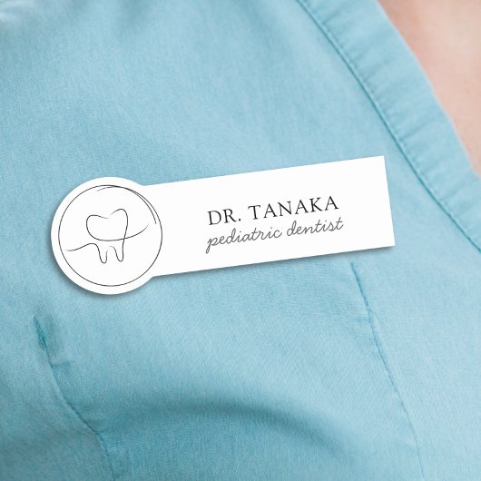 Minimalist Pediatric Dentist Namensschild