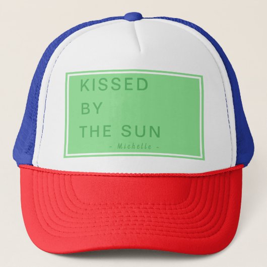 Minimalist Personalized Kissed by the Sun Truckerkappe (Vorderseite)