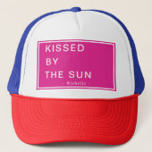 Minimalist Personalized Kissed by the Sun Truckerkappe (Vorderseite)