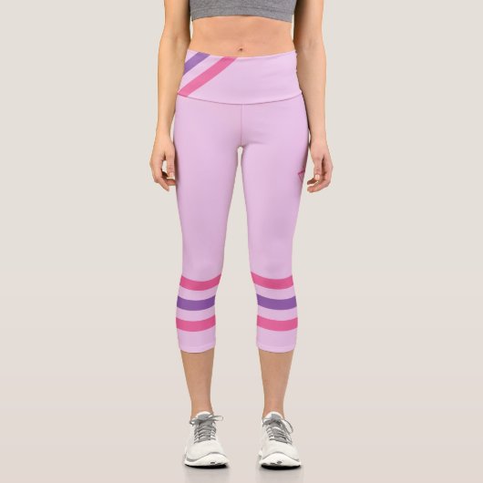 Minimalist, Pink Purple Retro Stripes on Pink Capri Leggings (Vorderseite)