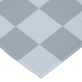 Minimalist Powder Blue Checkerboard Pattern Tischdecke (Schrägansicht)