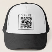 Minimalist QR Code Scan Me Business Truckerkappe (Vorderseite)