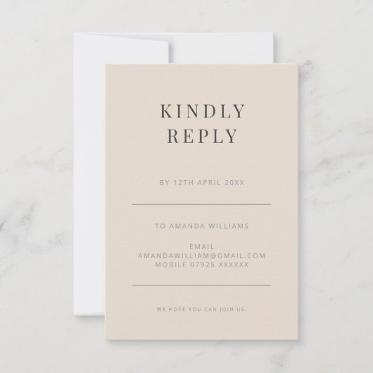 Minimalist RSVP Card Typography Soft Latte (Vorderseite)