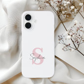 Minimalist Script Name and Pink Monogram Initial iPhone 16 Hülle