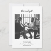 Minimalist She Said Yes Photo Fun Wedding Couple Save The Date (Vorderseite)