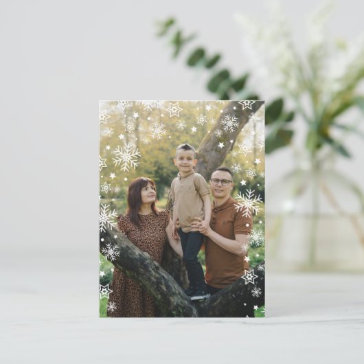 Minimalist Snowflake Frame Photo Overlay Holiday Postkarte (Stehend Vorderseite)