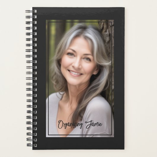 Minimalist Soft Black Personalized Script Photo Planer (Vorderseite)