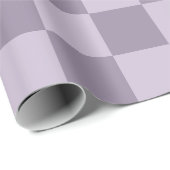 Minimalist Soft Lavender Checkerboard Pattern Geschenkpapier (Rolleneckpunkt)