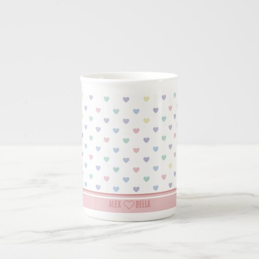 Minimalist Soft Pastel Heart Pattern Couple Name Porzellantasse (Vorderseite)