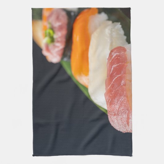 Minimalist Sushi on Bamboo Leaf Geschirrtuch (Vertikal)